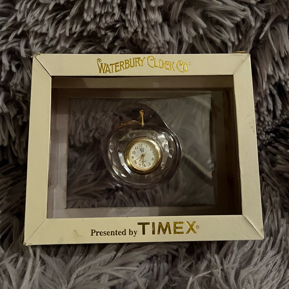NIB Waterbury Clock Co Apple Clock
